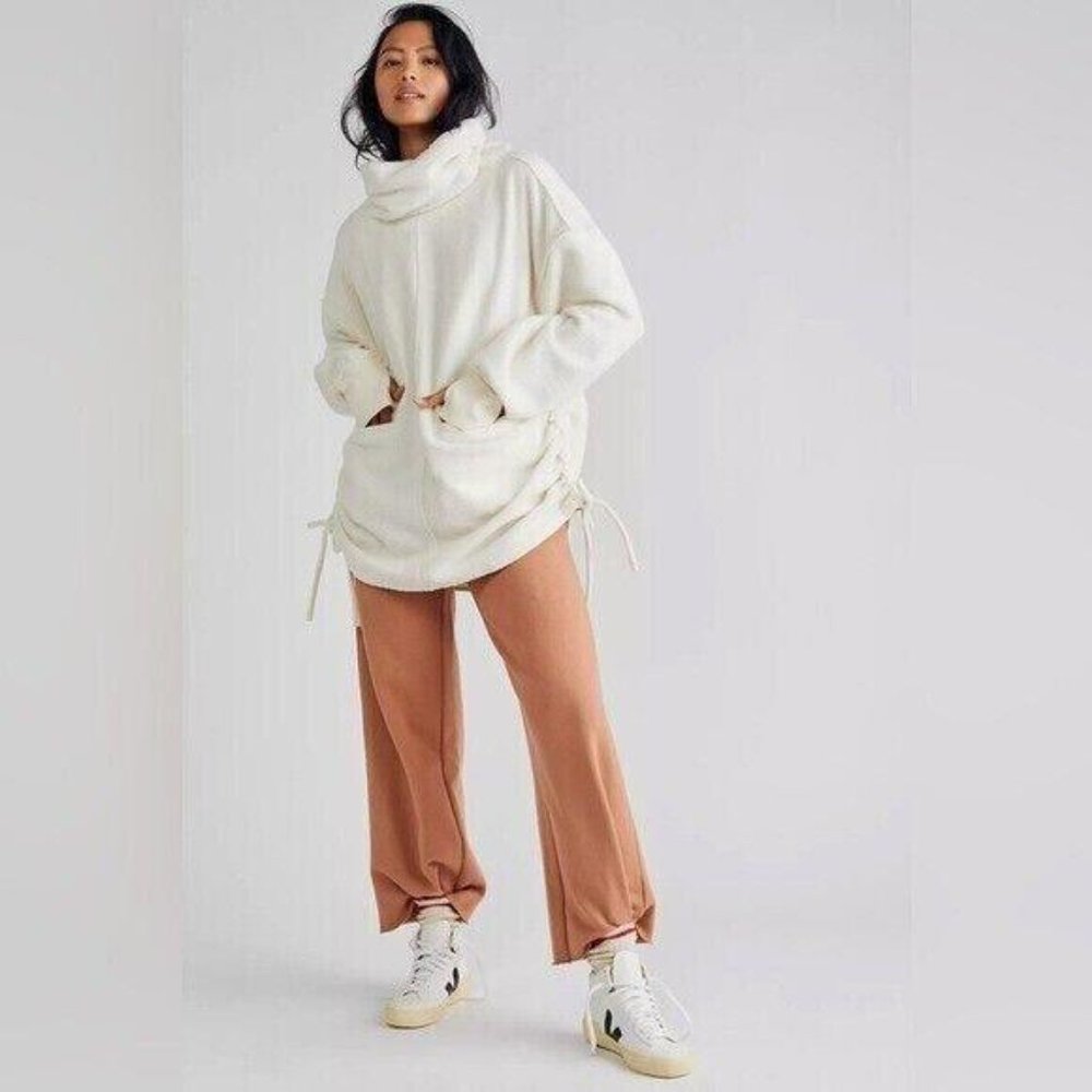 Free People Fireside Funnel Tunic in Ivory Sizes Med & Large Orig.$148 - Picture 2 of 6